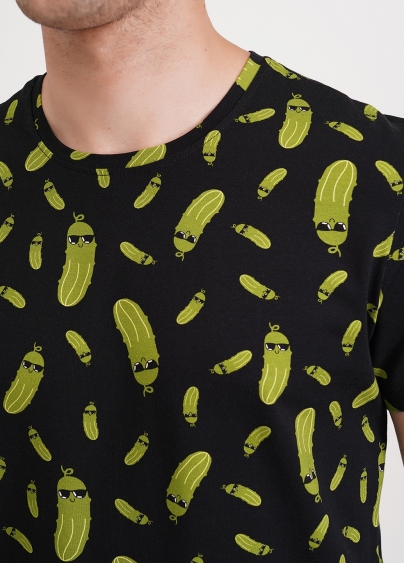 Футболка чоловіча з принтом огірки COUNTRY PRINT 4601/010 black/cucumbers (чорний)